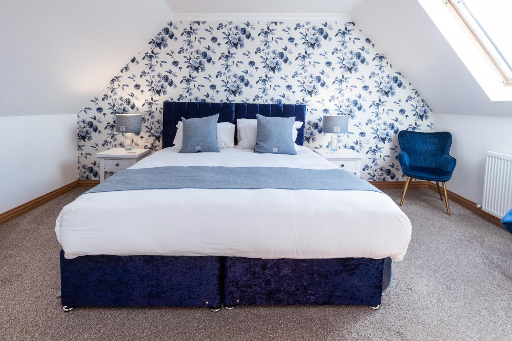 Superior Deluxe Double or Twin Room,1519217194:JPEG